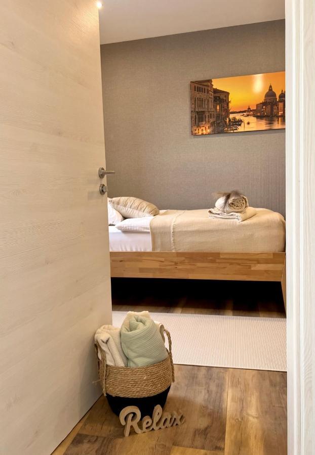 Grosse Wohnung Wellness + Sauna + Netflix Petershagen Esterno foto